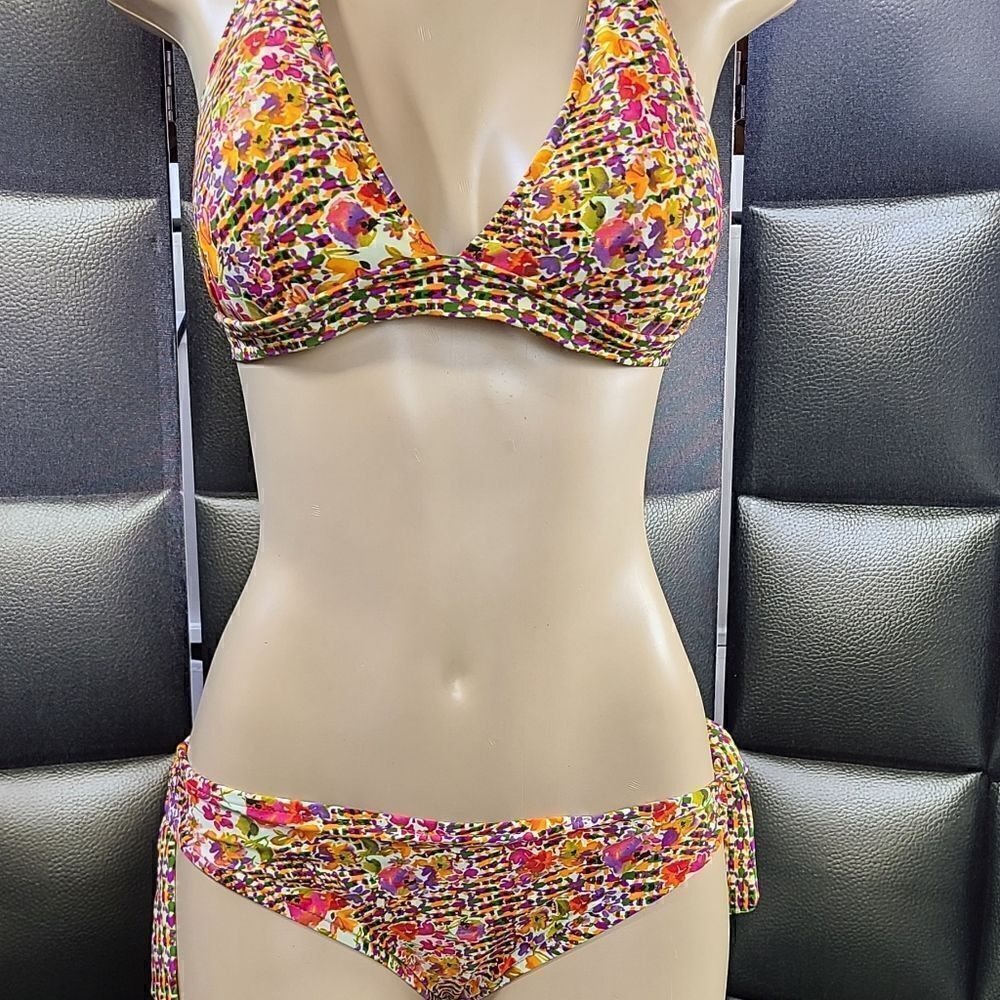 2 pc. Bikini - Picture 2 of 5